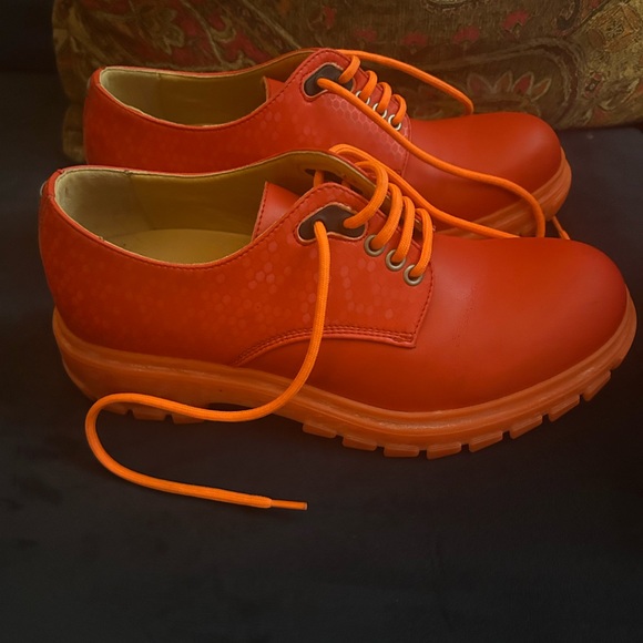 John Fluevog Orange Shoes size 8 women’s - Picture 3 of 6